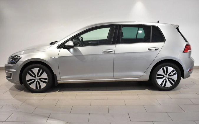 Volkswagen Golf cena 56000 przebieg: 93000, rok produkcji 2018 z Ostrołęka małe 211